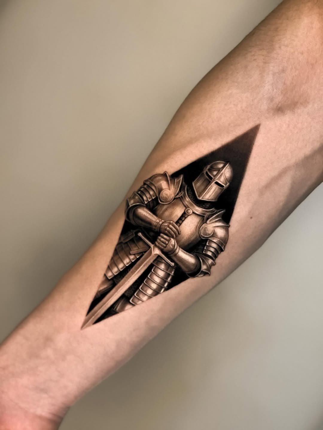 Tatouage par Leandro Muniz Tatouage Paris