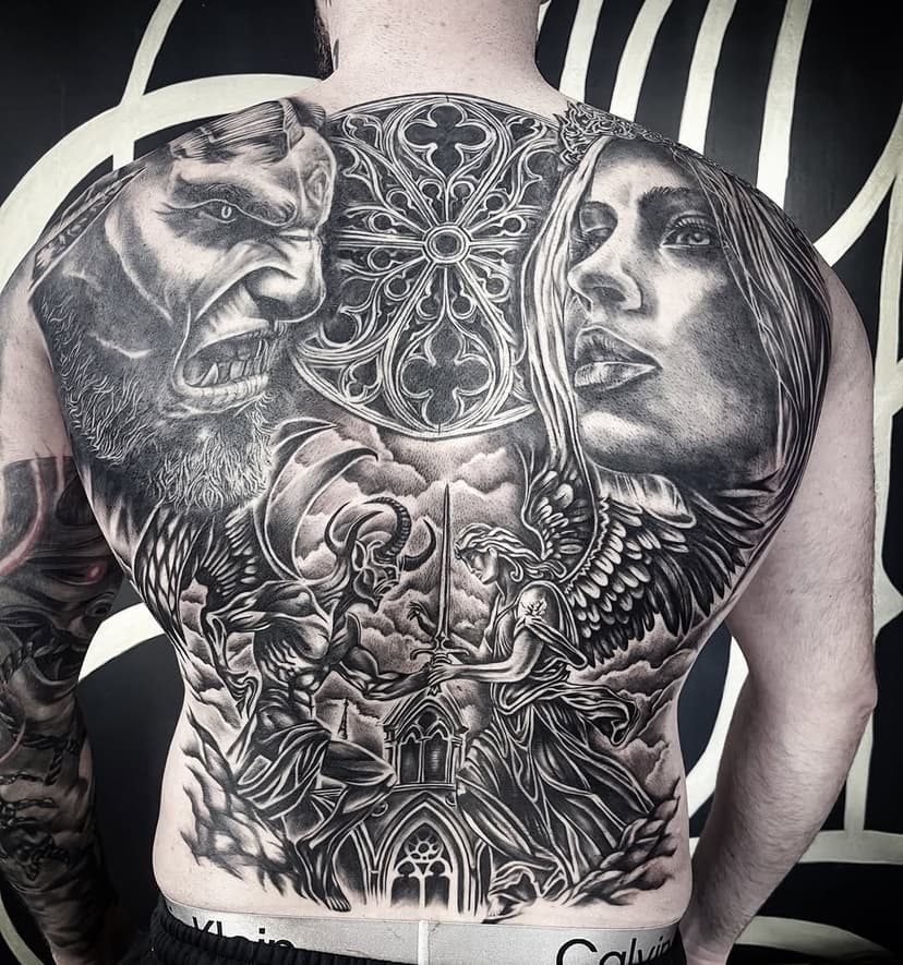 Tatouage de Loreleib-art (GoldenBlack Tattoo shop)