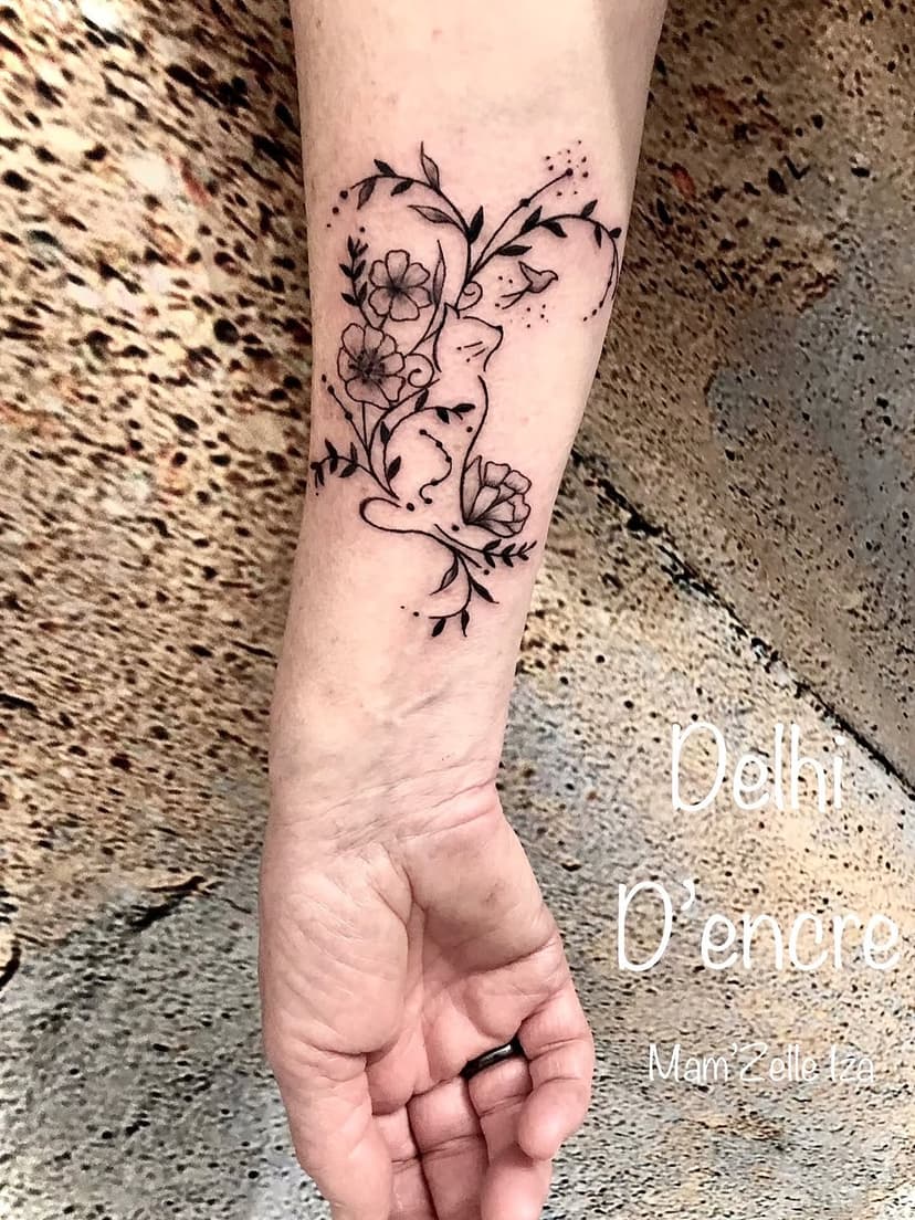 Tatouage de MAM'ZELLE IZA TATTOO