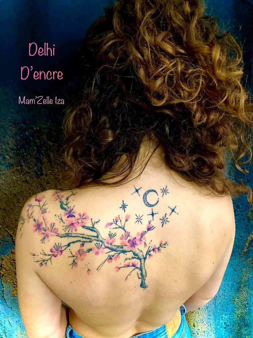 Tatouage de MAM'ZELLE IZA TATTOO