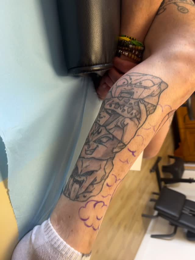 Tatouage de Vintage Tattoo Shop