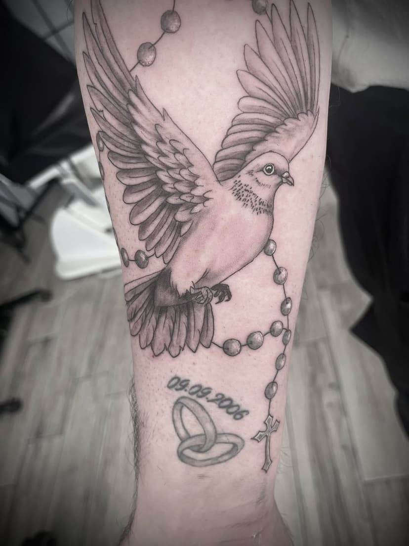 Tatouage de Moustic Tattoo