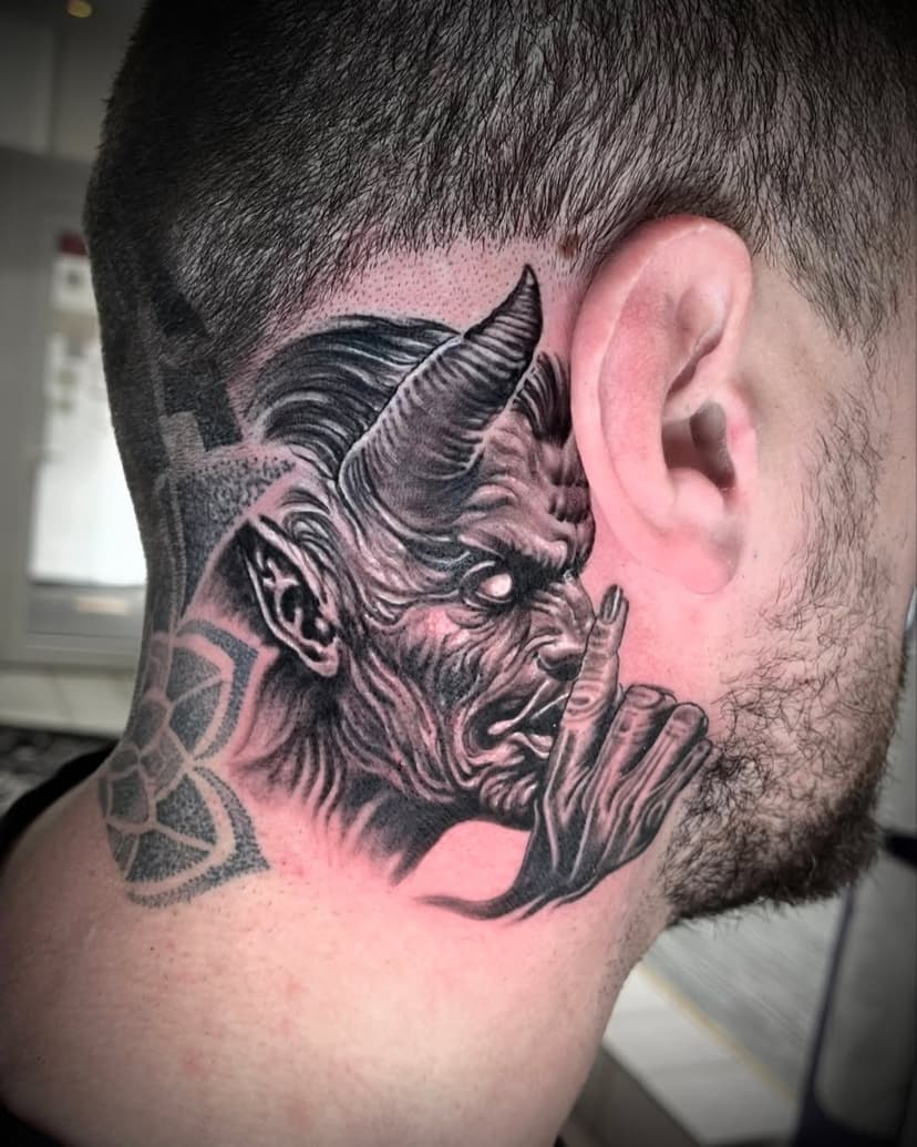 Tatouage de MTM Tattoo