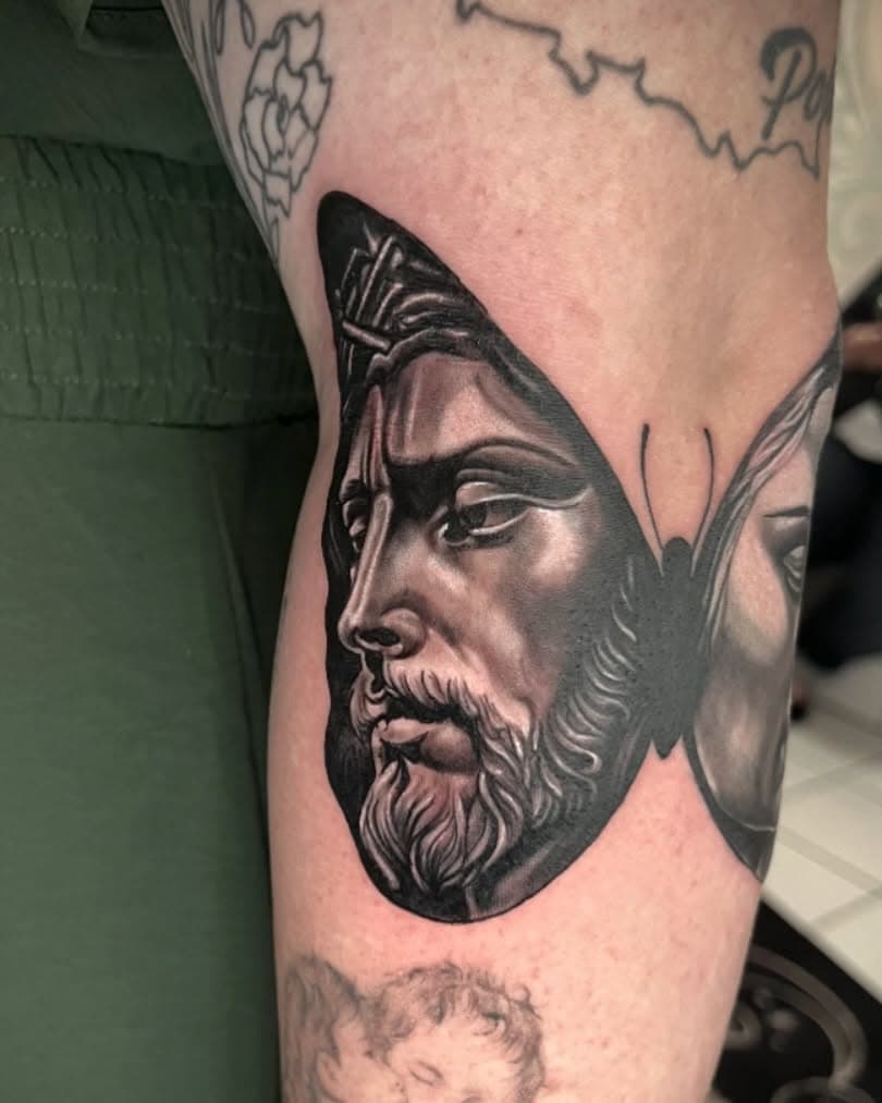 Tatouage de MTM Tattoo