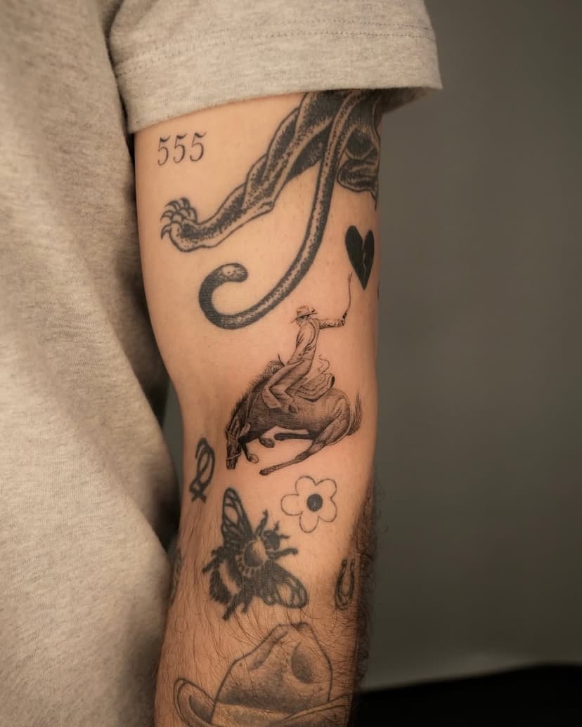 Tatouage de Karasu Tattoo