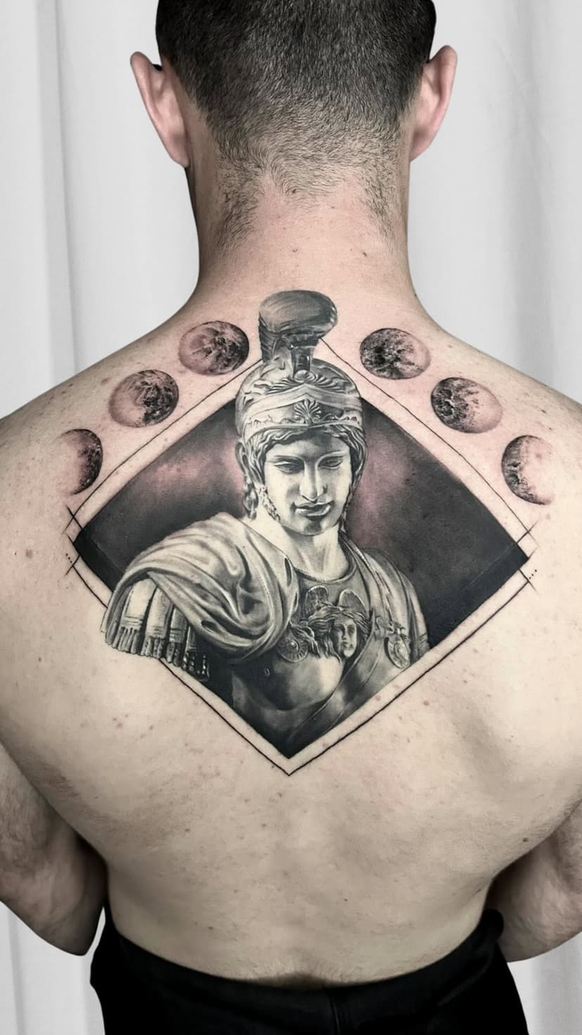 Tatouage de 7 ROSES TATTOO