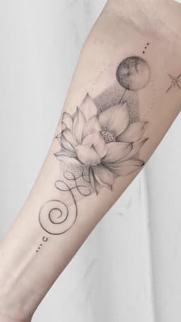 7 ROSES TATTOO