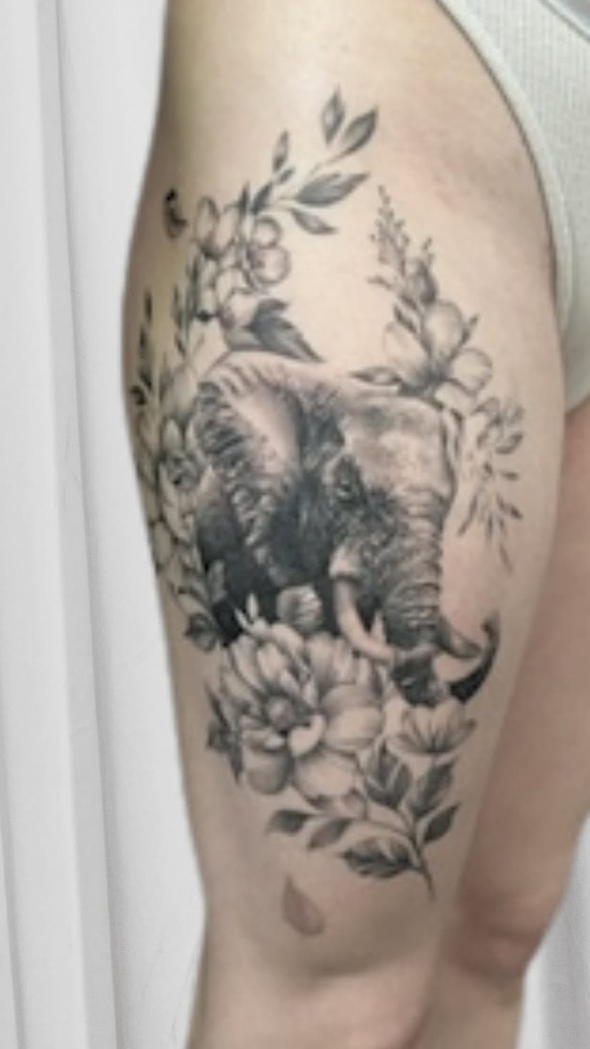 Tatouage de 7 ROSES TATTOO