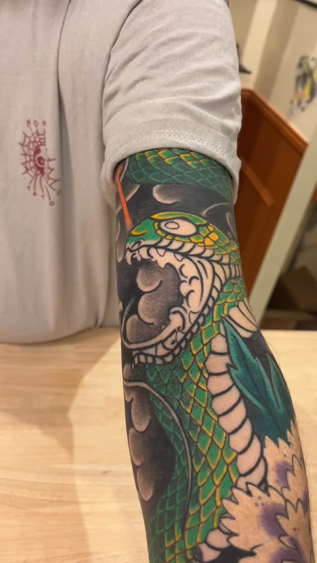 Tatouage de Arashi Tattoo Company