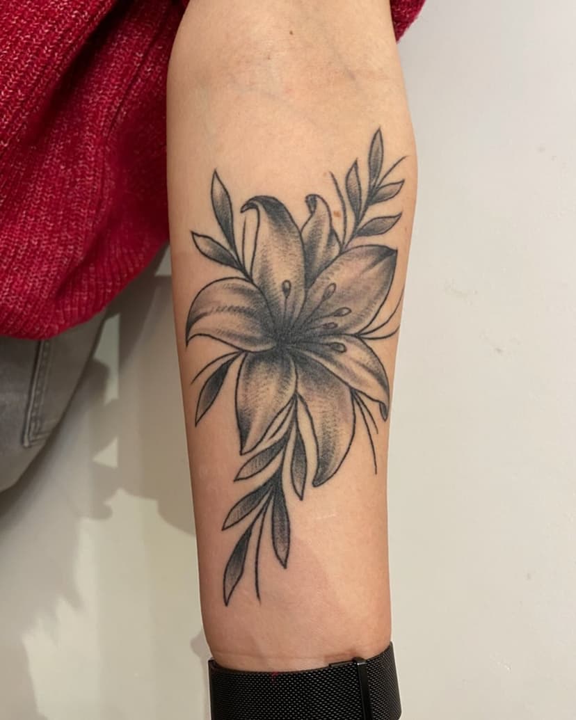 Tatouage de Atomik Tattoo