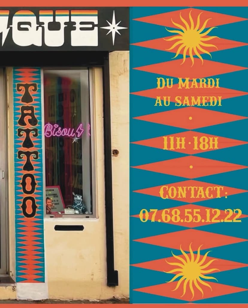 Tatouage de Bisou Électrique Tattoo