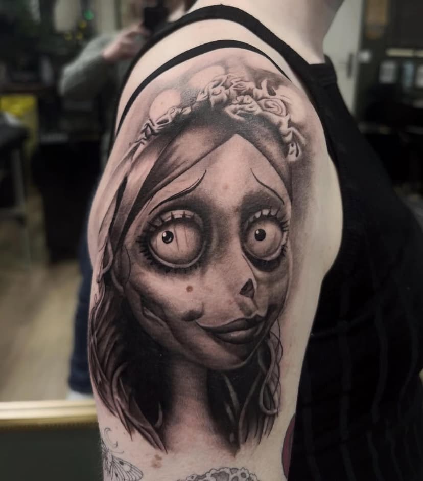 Tatouage de Black Side Tattoo