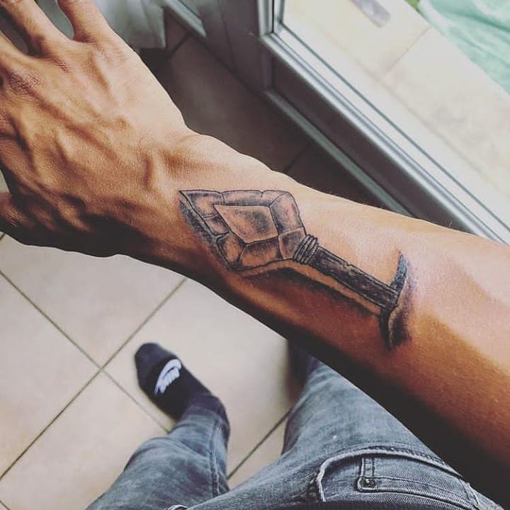 Tatouage de Extravaganza