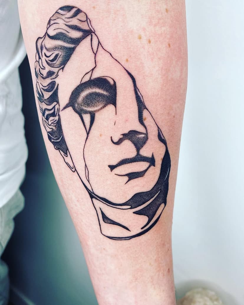 Tatouage de Kadosh Ink Tattoo