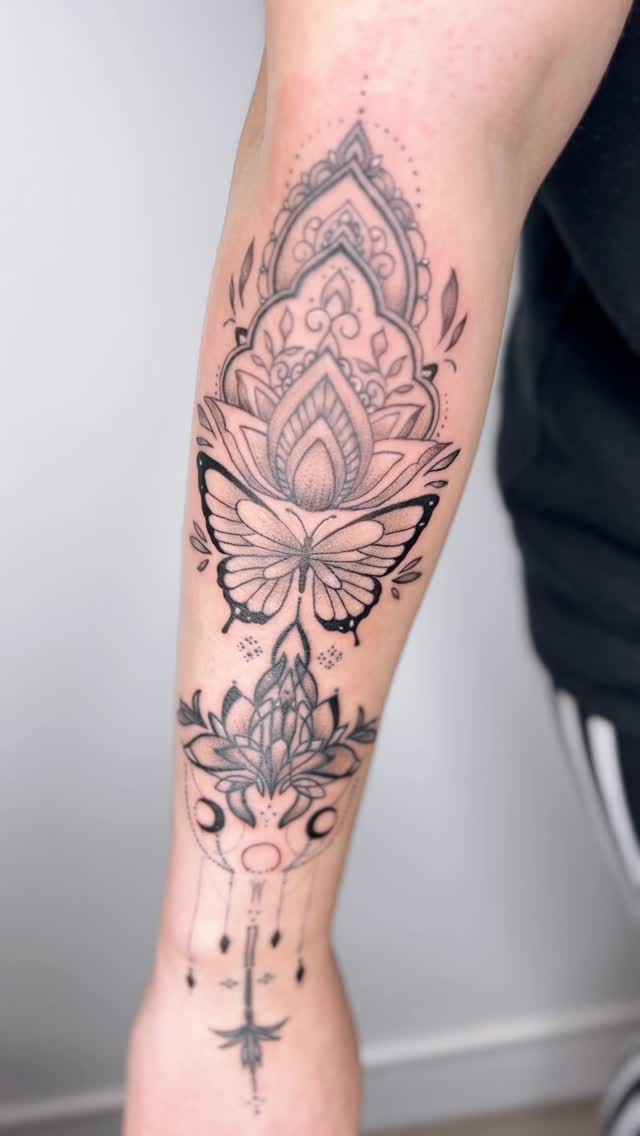 Tatouage de Kadosh Ink Tattoo