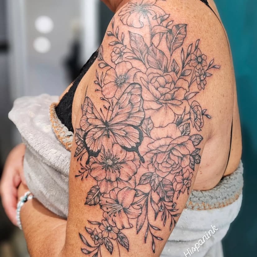 Tatouage de Tattoo shop nina Hispanink