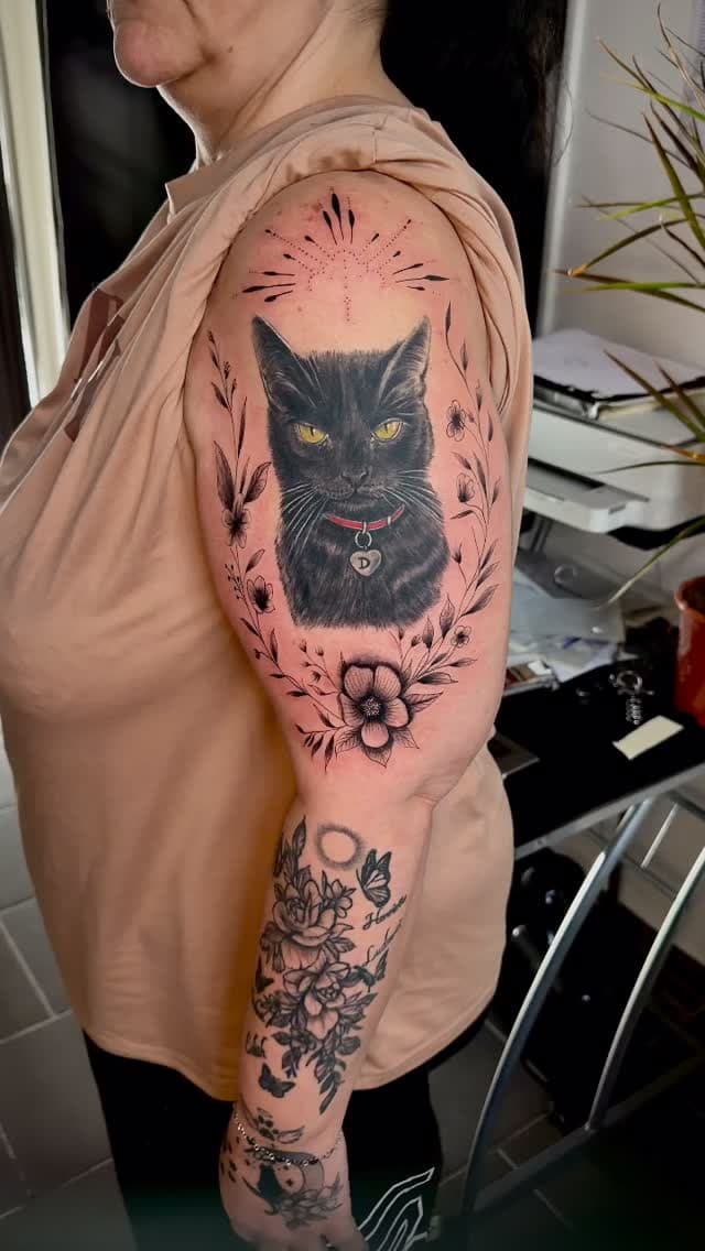 Tatouage par MontEr Tattoo