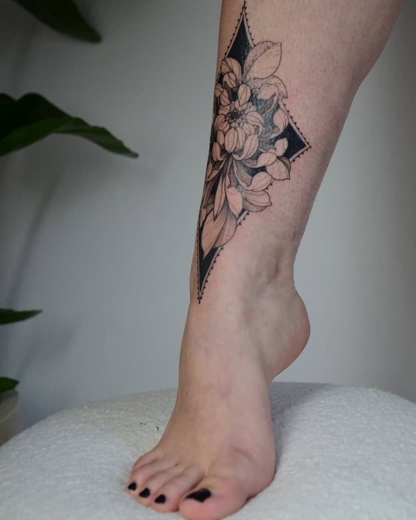 Tatouage de Nolwenn tattoo - studio privé de tatouage