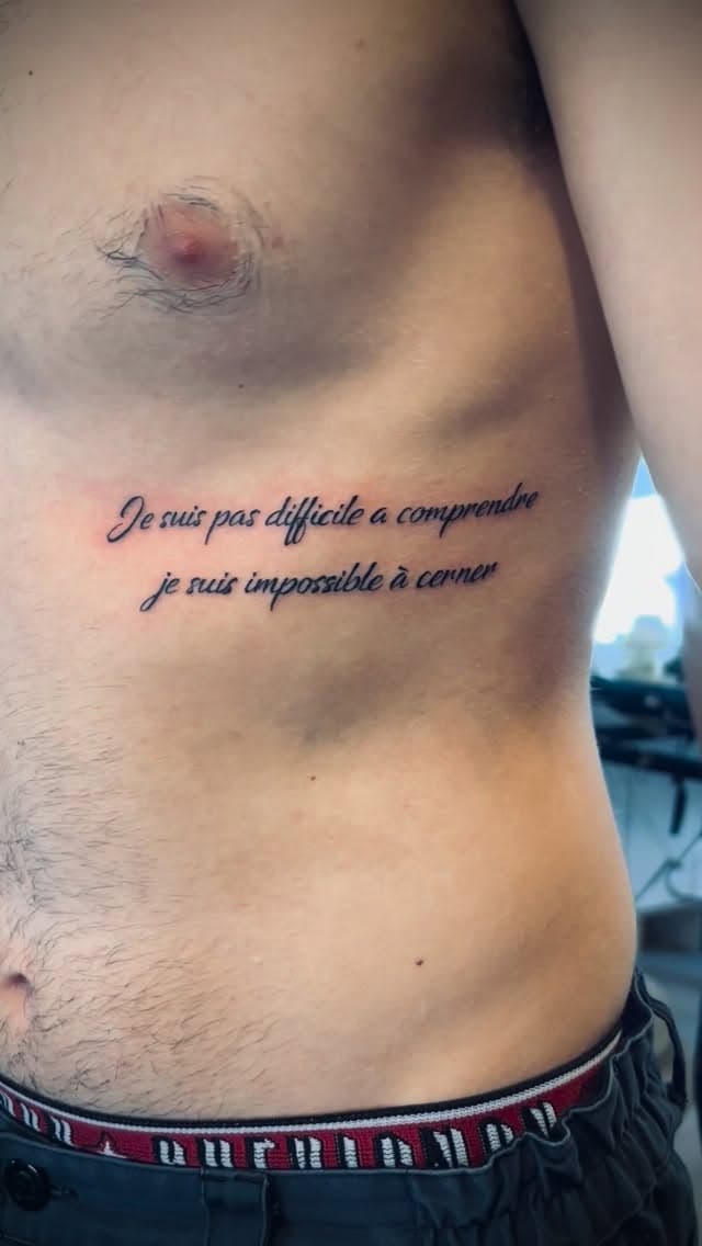 Tatouage de Pavillon Rouge Tattoo