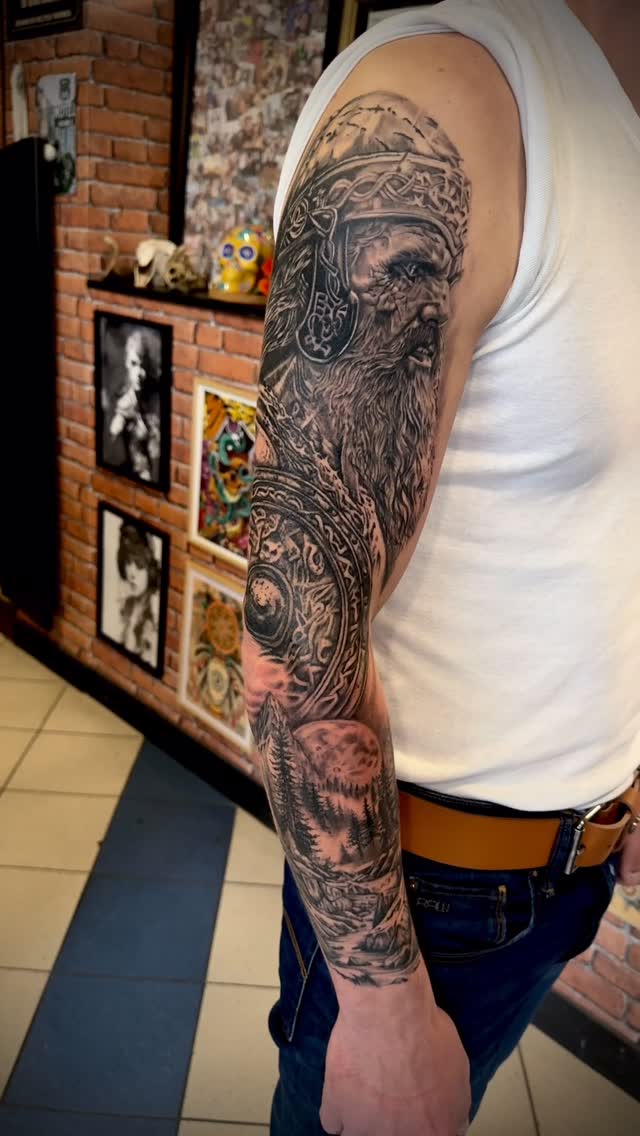 Tatouage de Rock'n Roms Tattoo