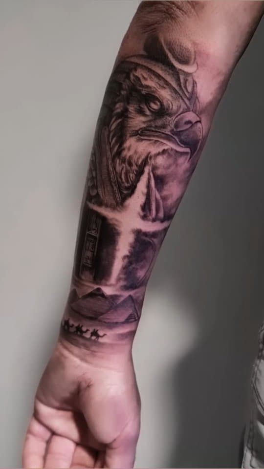 Tatouage de Rondy Tattoo Studio