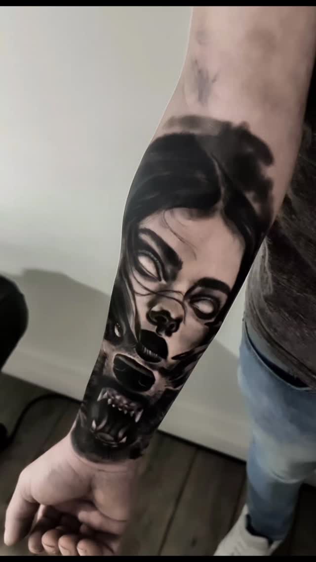 Tatouage par Rondy Tattoo Studio