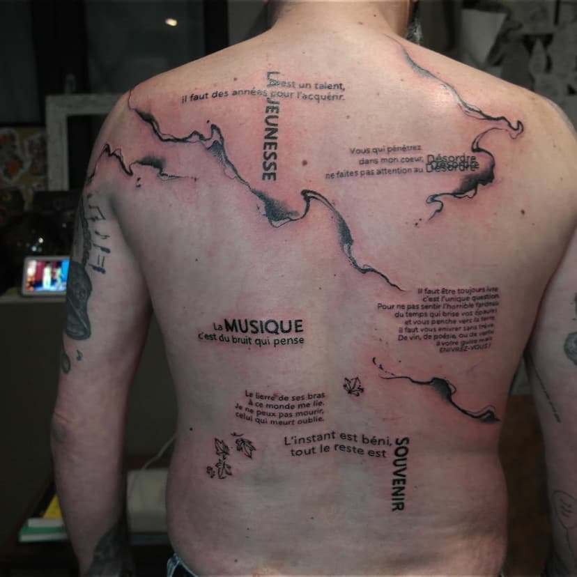 Tatouage de Studio 1976 Tattoo