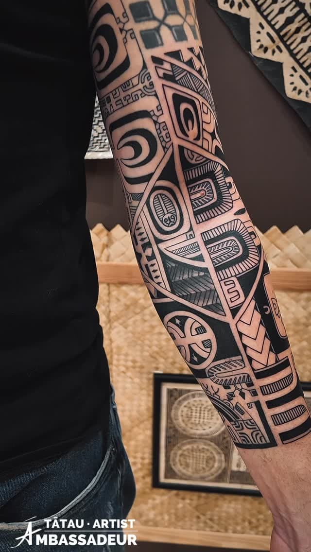 Tatouage de Tagaloa Tiki Tattoo