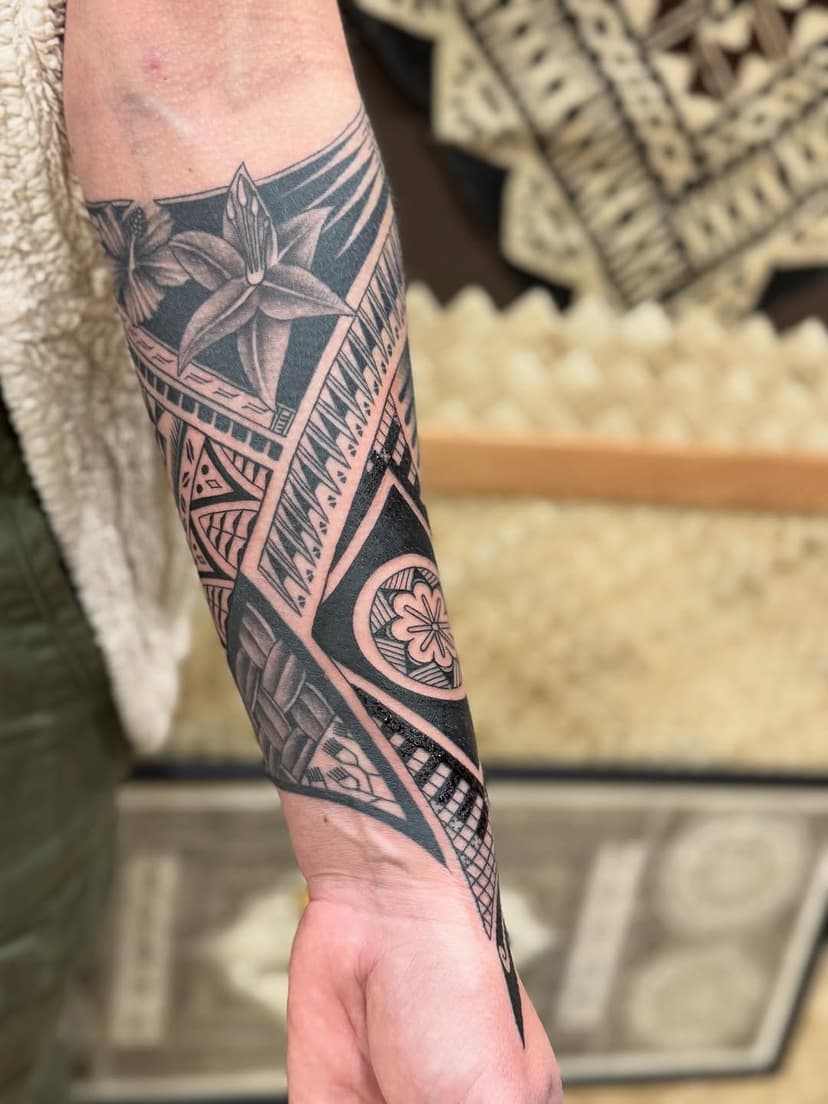 Tatouage de Tagaloa Tiki Tattoo