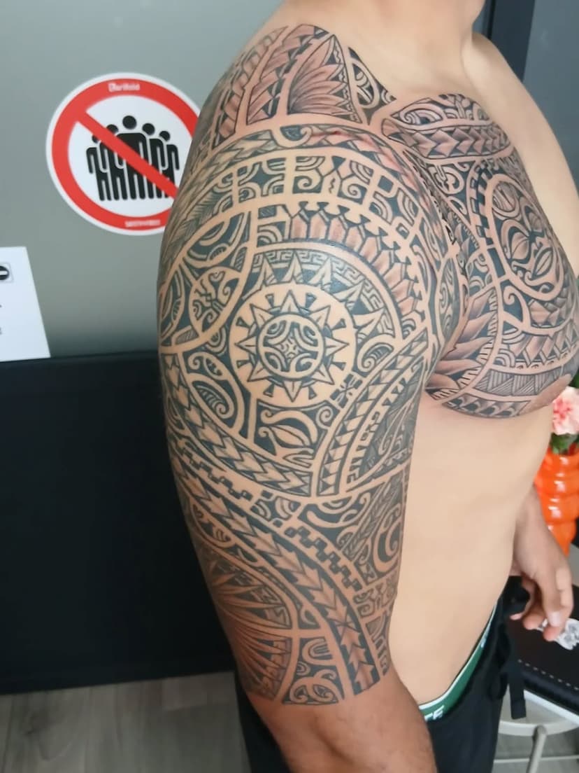 Tatouage de Tsunami Tattoo Rennes